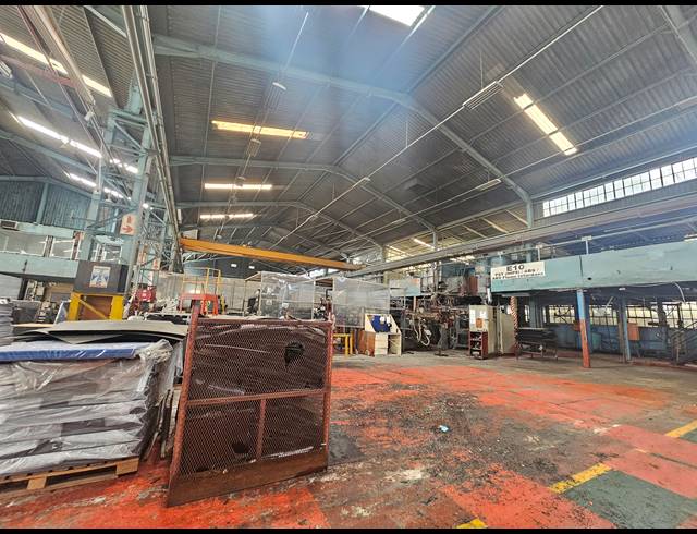 9,058M² WAREHOUSE TO LET IN TUNNEY